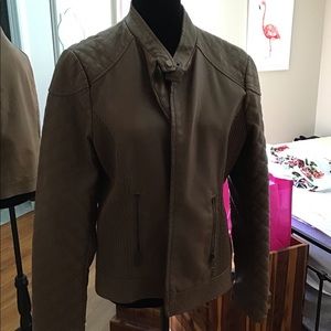 Super cute leather jacket